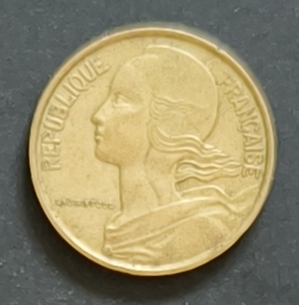 10 Centimes coin